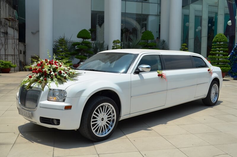 xe cưới limousine